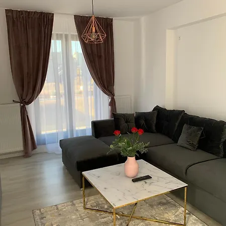 Luxurious & Cozy Apartment