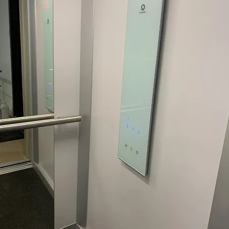 Luxurious & Cozy Apartment *