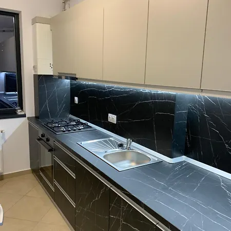 Luxurious & Cozy Apartment